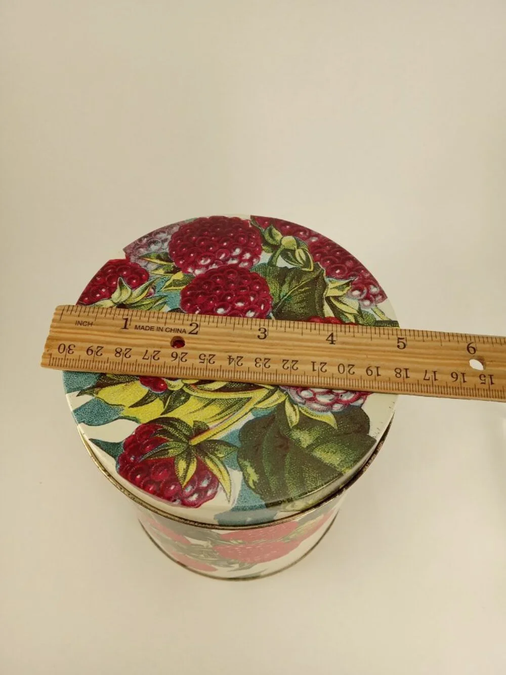 Vintage Department 56 Berries Tin 6